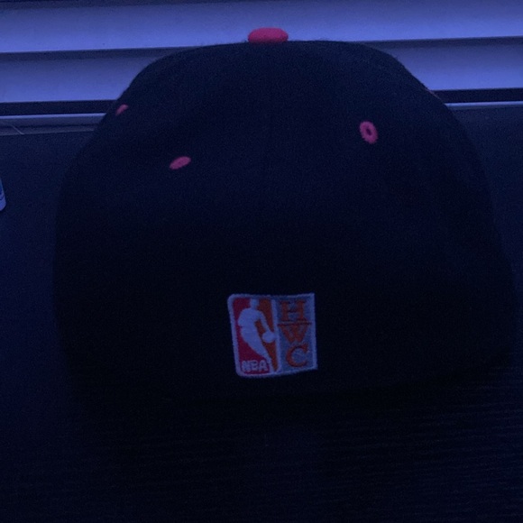 Chicago Bulls Cap (Fitted 7 1/4) - Picture 4 of 4